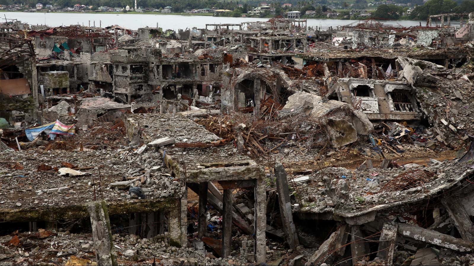 Damaged houses and buildings in Marawi.