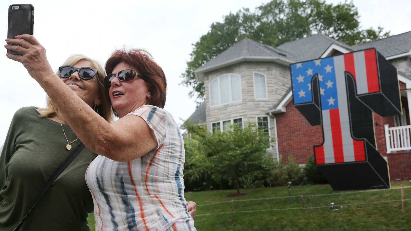 You can’t un-see your neighbor’s yard signs.