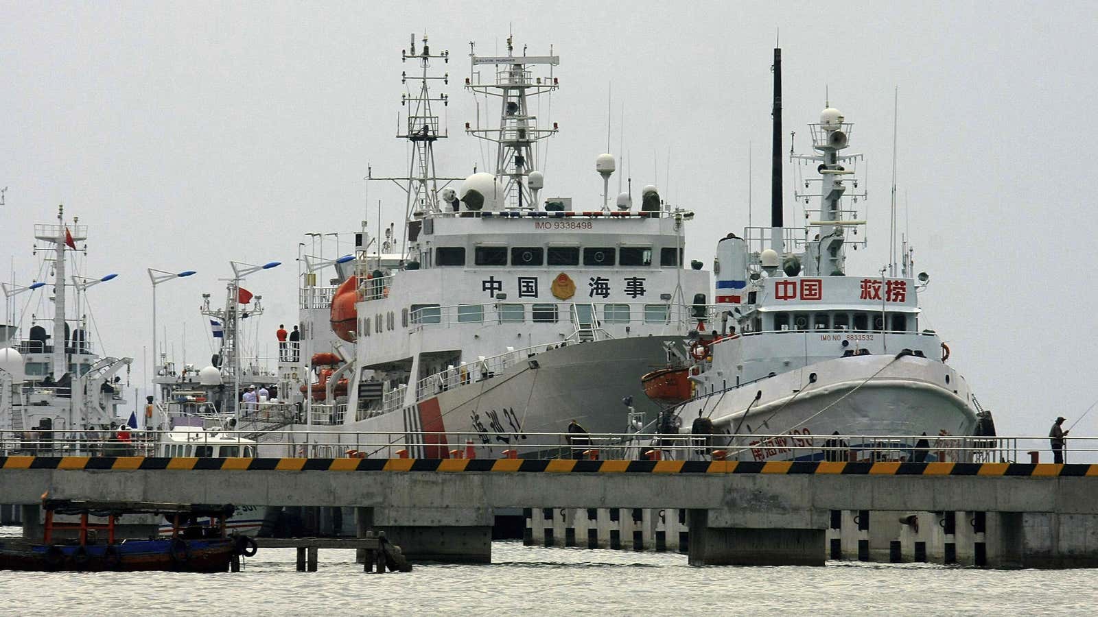 Chinese patrol vessel, the Haixun 31, prepares to leave for search and rescue operations.