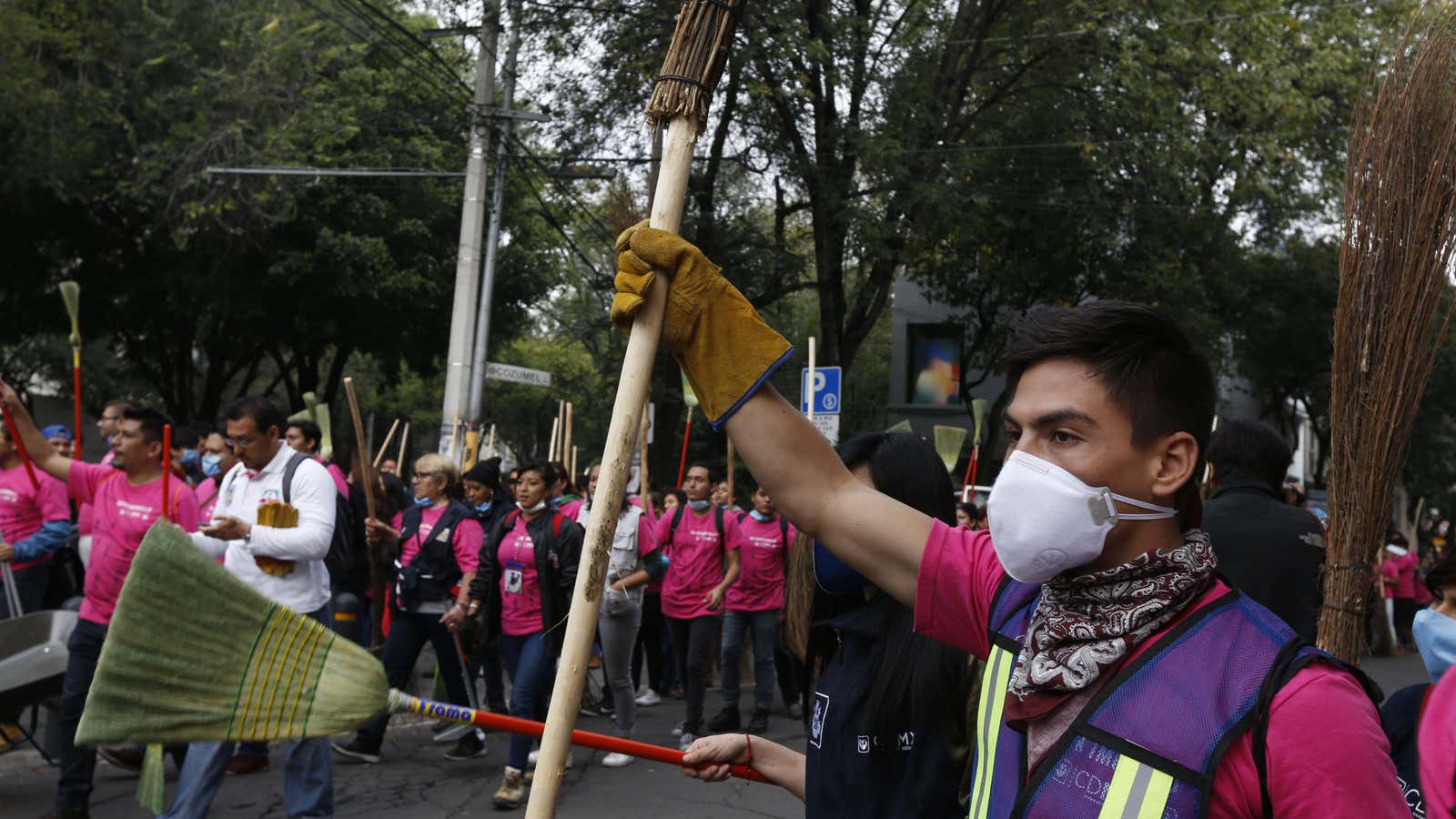 Citizens of Mexico City unite.