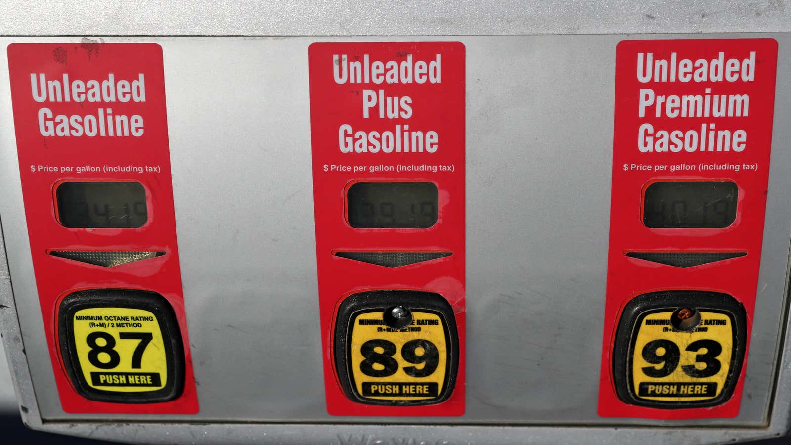 Lower oil prices≠lower gasoline prices.