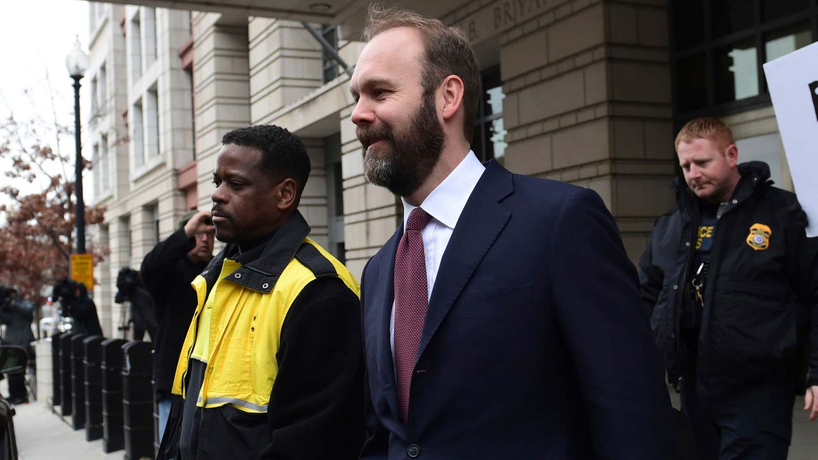 Rick Gates leaves a Washington courthouse.