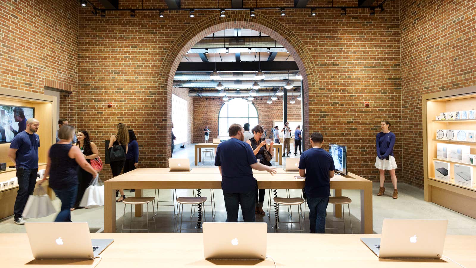 Here's a look at every single Apple store in the United States (AAPL) –  WindowsWear