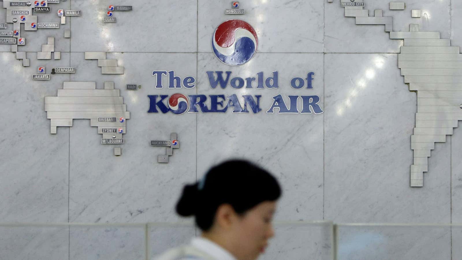 Mobile phones rule Korean Air’s world.