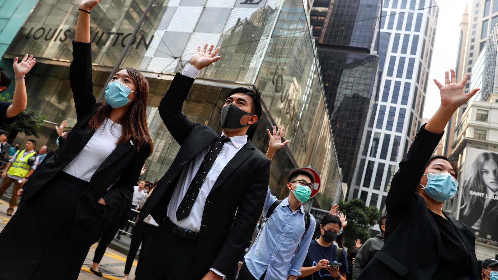 Anti-government demonstrators gather to protest in Central, Hong Kong, China November 14, 2019. REUTERS/Athit Perawongmetha – RC2TAD9B53WZ