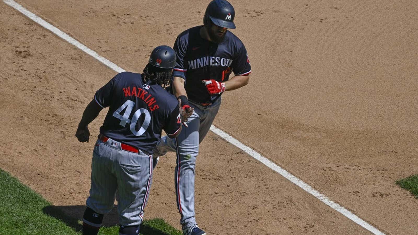 Image for Twins rally past White Sox again for 10th straight win