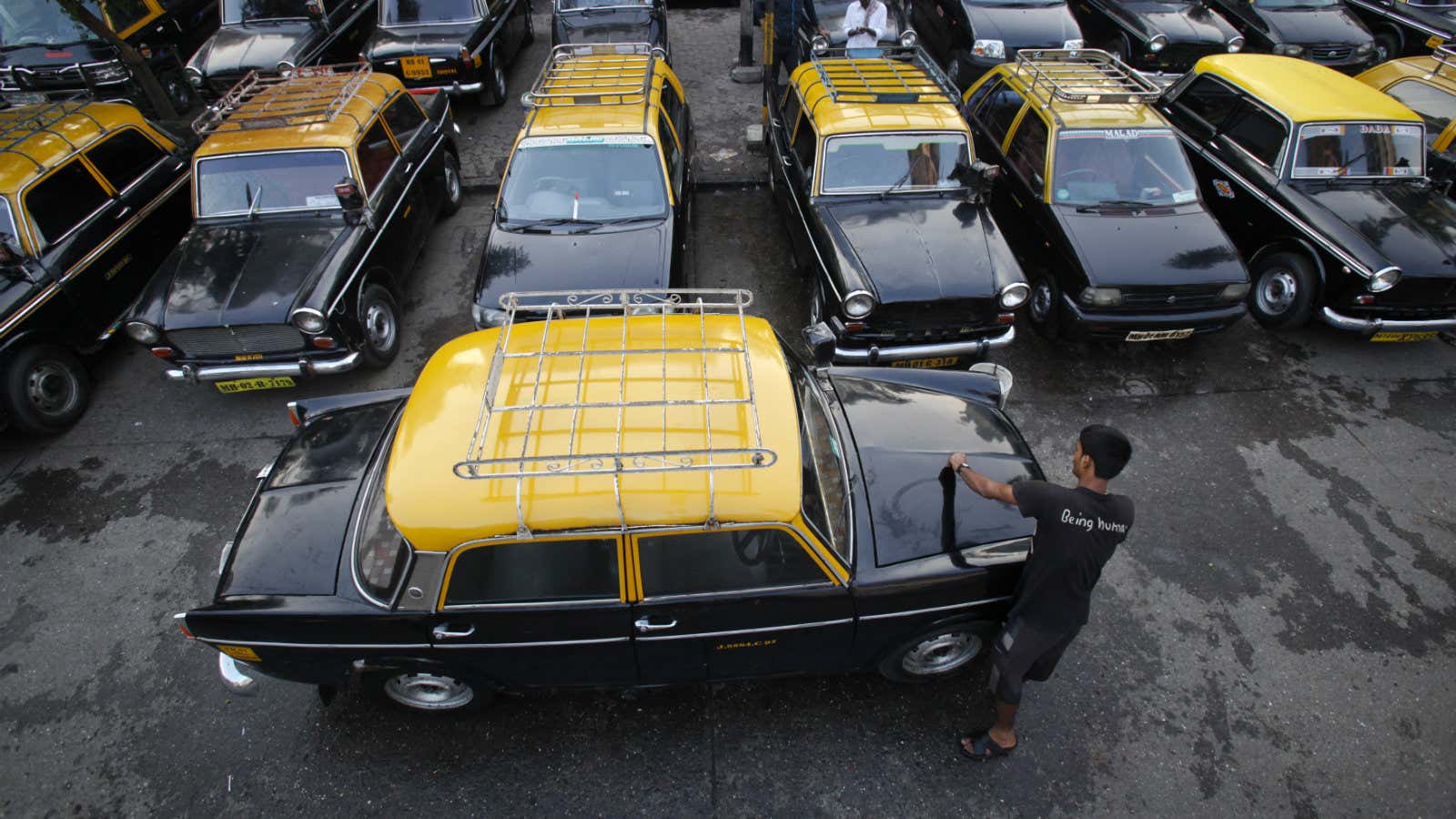 Негритянка такси. Такси в Дели. Израильское такси. Такси в Индии. Подземное такси.