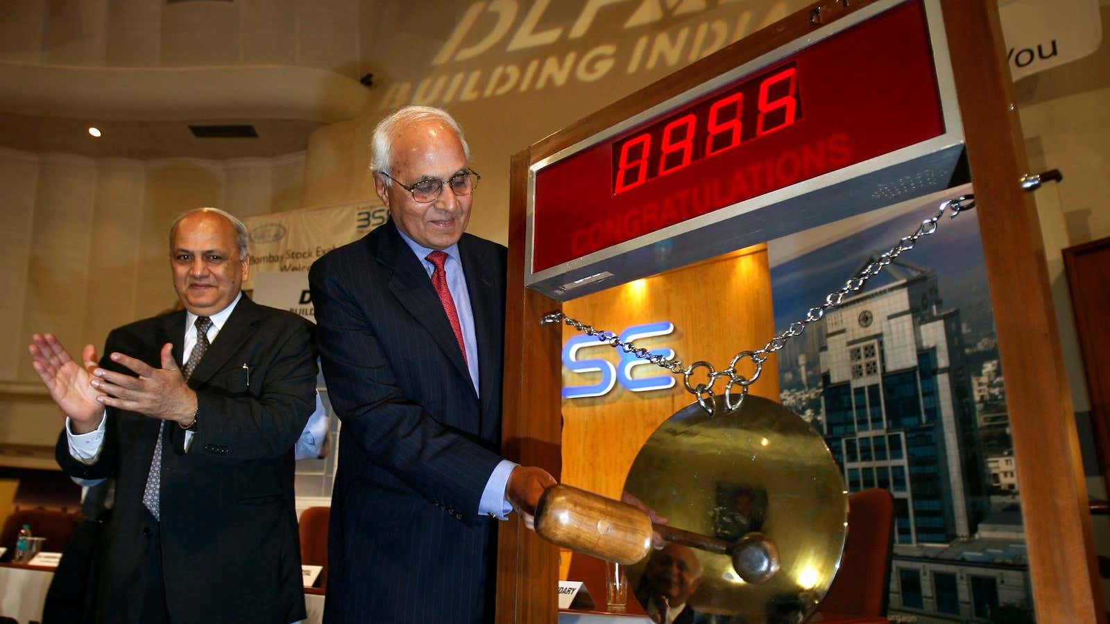 DLF executive chairman KP Singh and managing director TC Goyal.