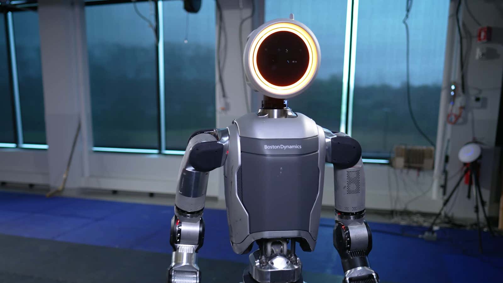 Image for Boston Dynamics Built A New Robot For Hyundai, And It Will Haunt Your Dreams