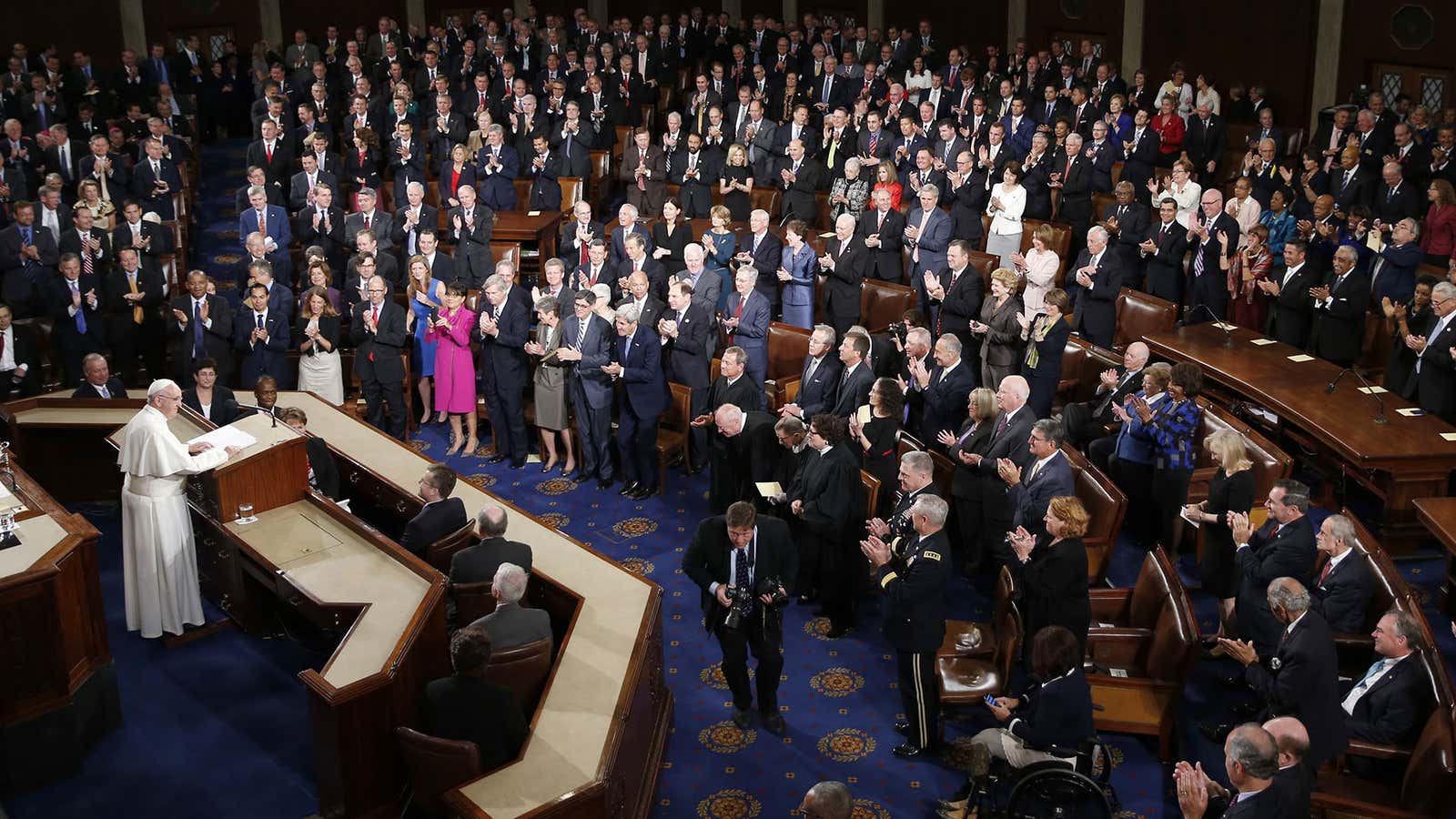 Pope Francis urges the US Congress to welcome immigrants