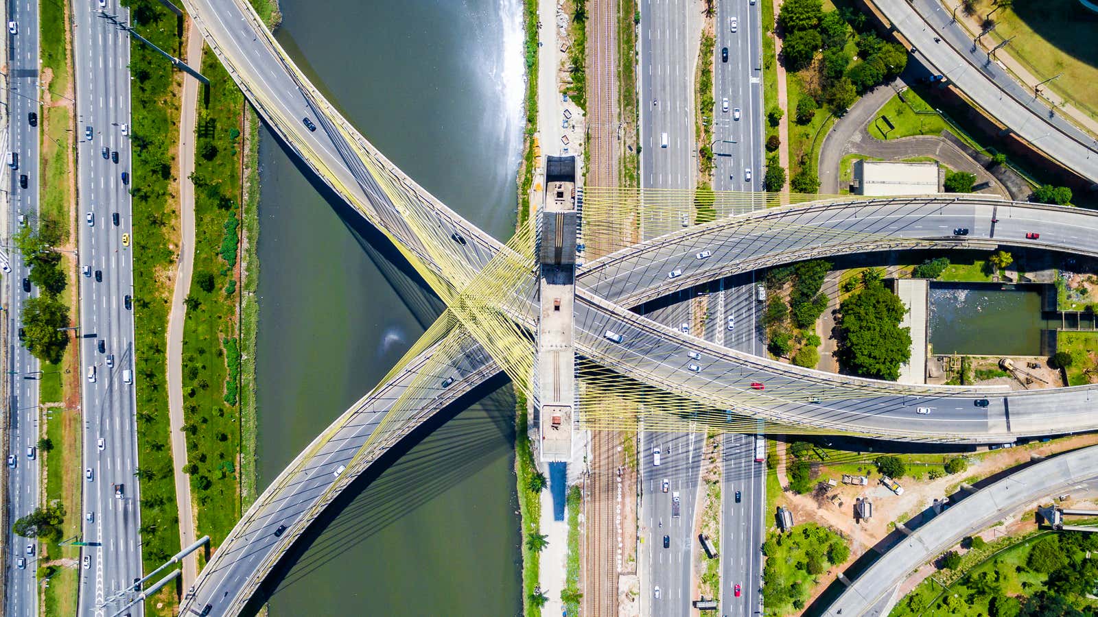 Drone photos of highways reveal the dazzling geometry of everyday roads ...