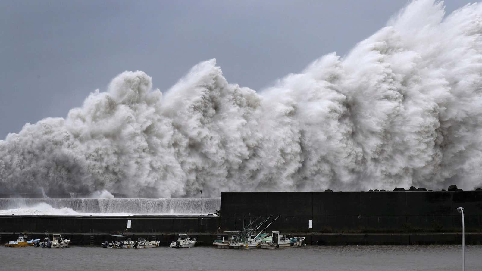 High waves in Aki, Kochi Prefecture on Thursday.