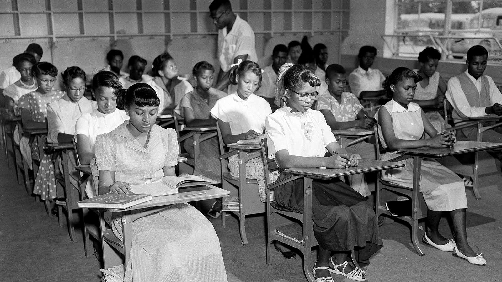 A segregated ninth-grade classroom in Summerton, South Carolina in 1954.