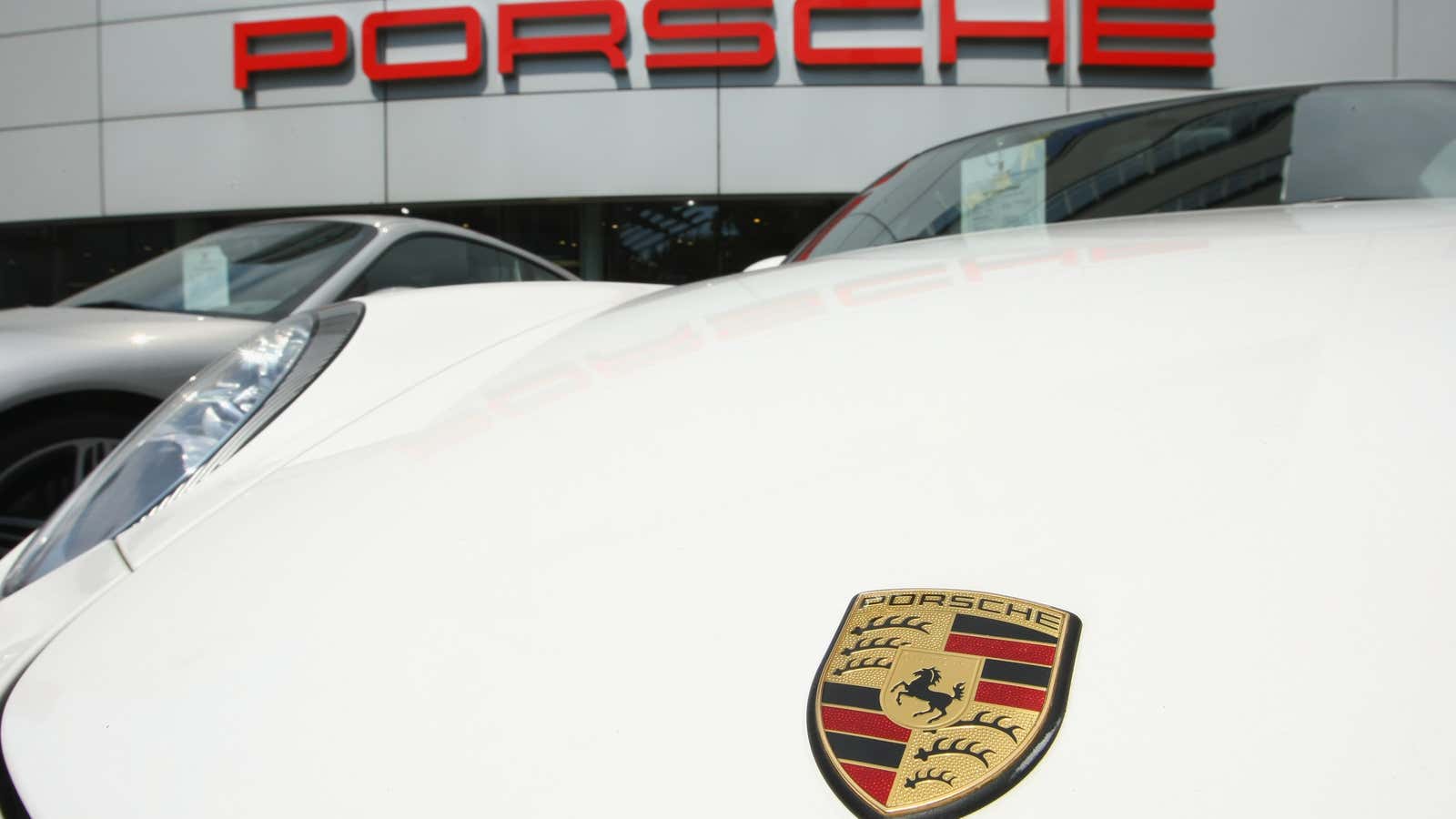 Porsche plans to issue 911 million shares in its IPO in an homage to its most famous car