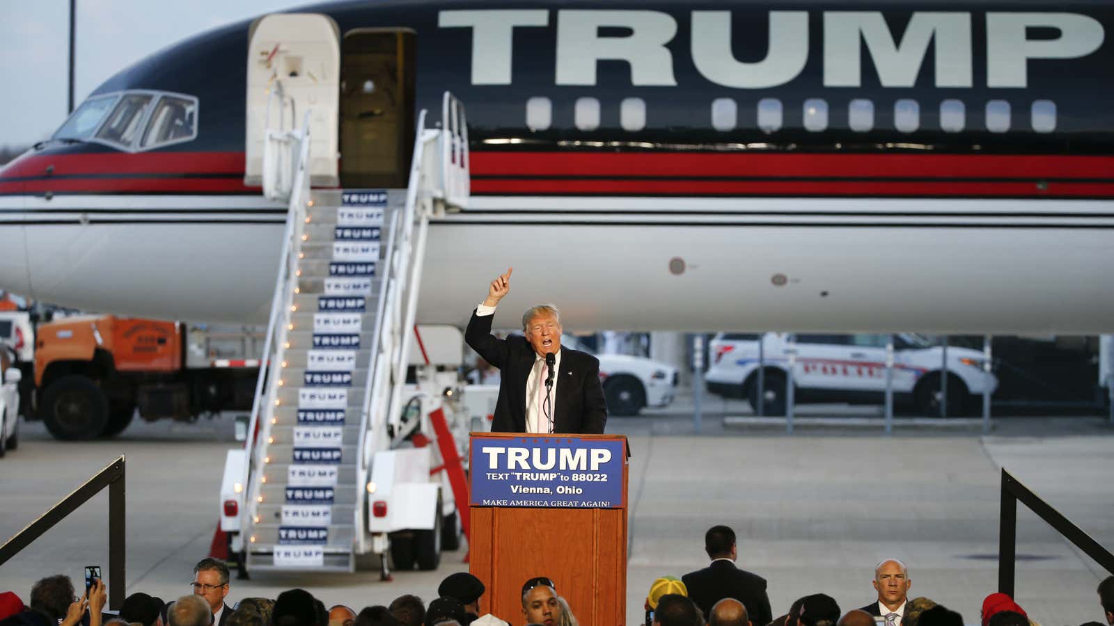 Trump after a dramatic entrance in Youngstown.