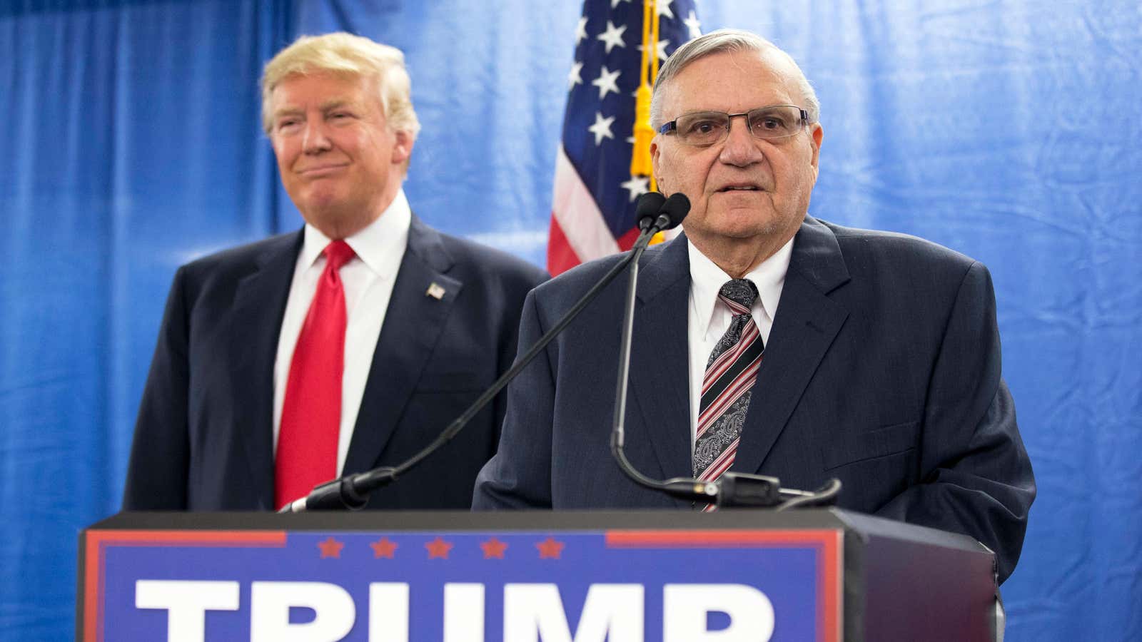 Arizona sheriff Joe Arpaio appears alongside Donald Trump at a Jan. 2016 campaign event Iowa.