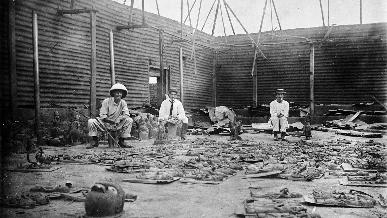 Interior of the Benin king’s palace in 1897 after the raid by British looters