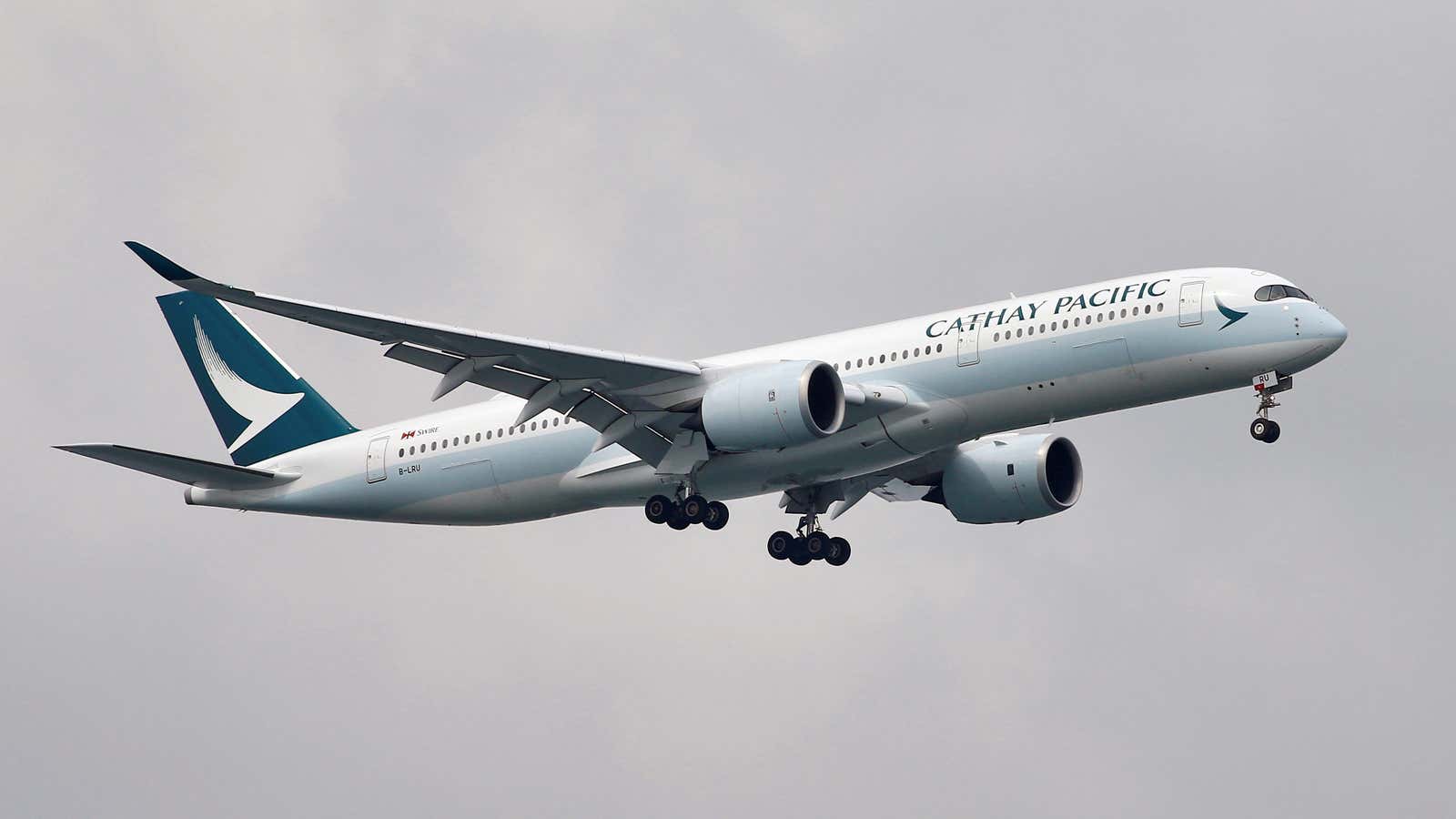 Cathay Pacific and British Airways are the two main airlines that fly direct routes between Hong Kong and UK cities.