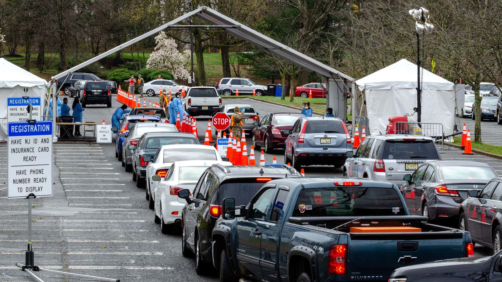 Cars wait at a federal Covid-19 testing facility in New Jersey.