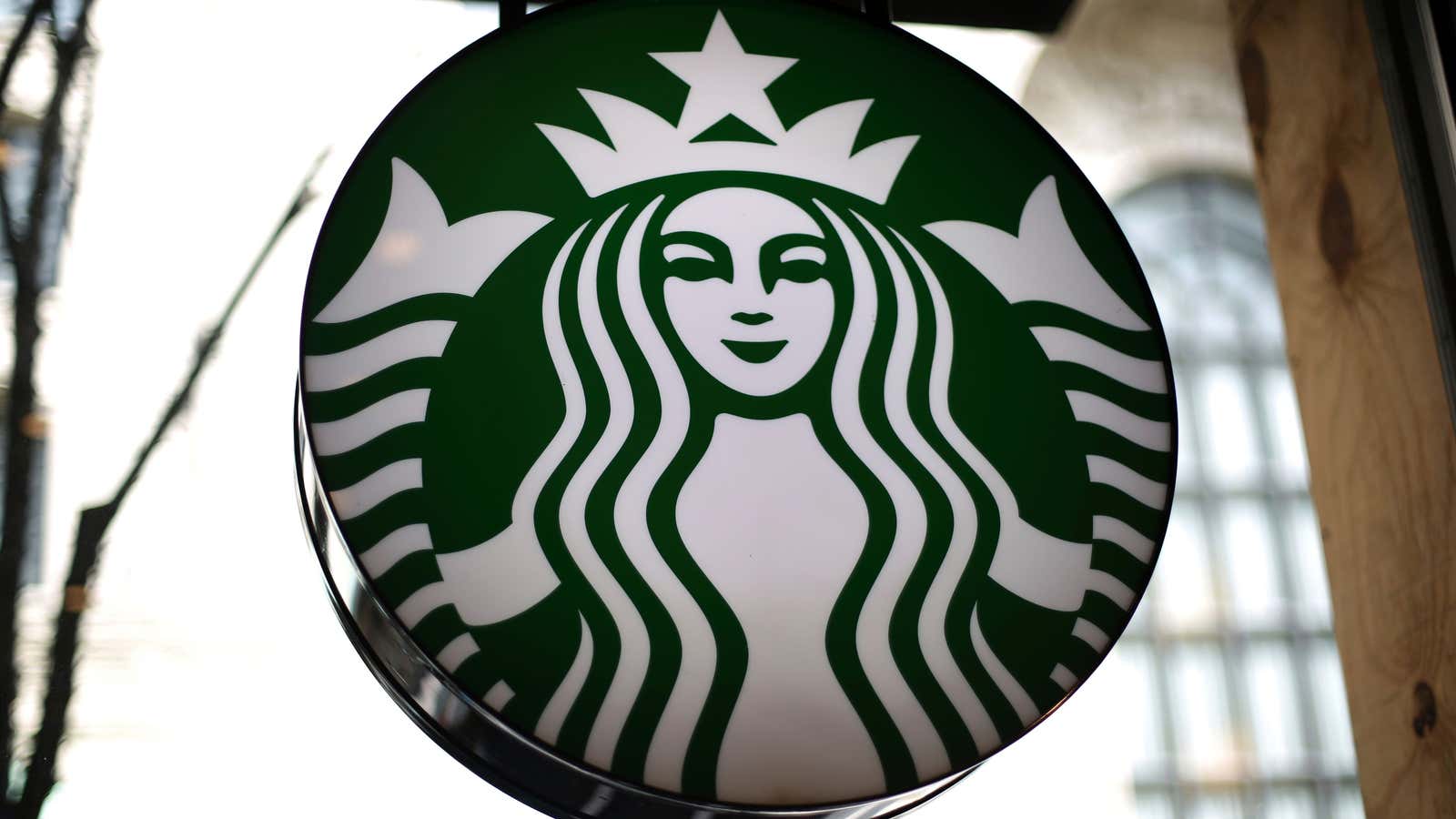 Starbucks says anyone can use its bathrooms after Philadelphia racial ...