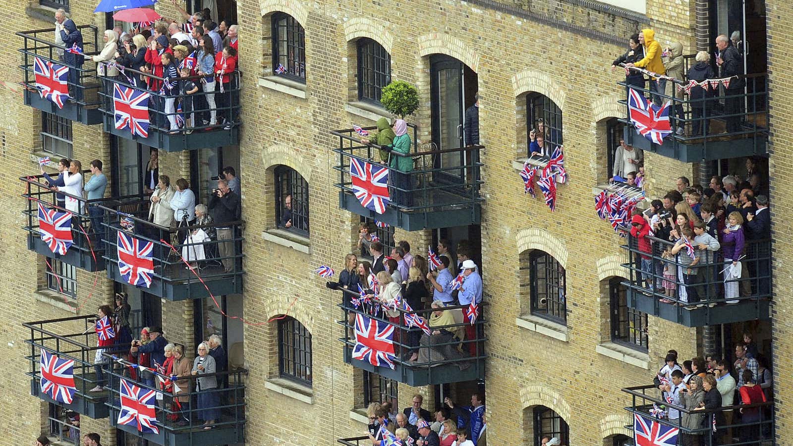 Everybody wants to buy a house in London.