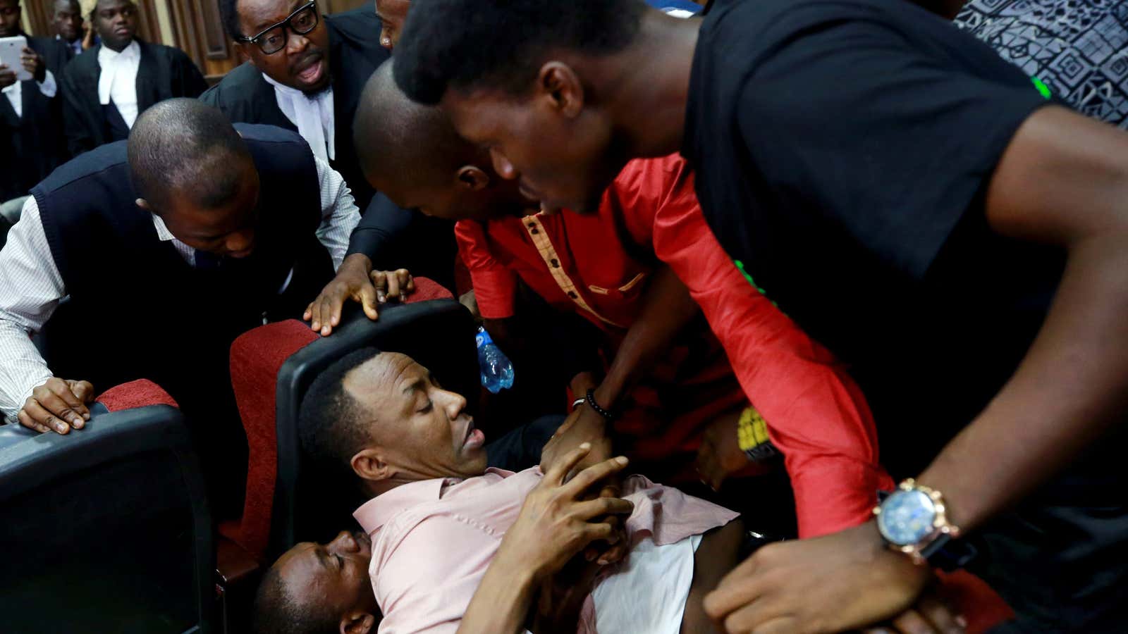 A fight breaks out as security personnel attempt to re-arrest activist Omoyele Sowore at the Federal High Court in Abuja, Nigeria