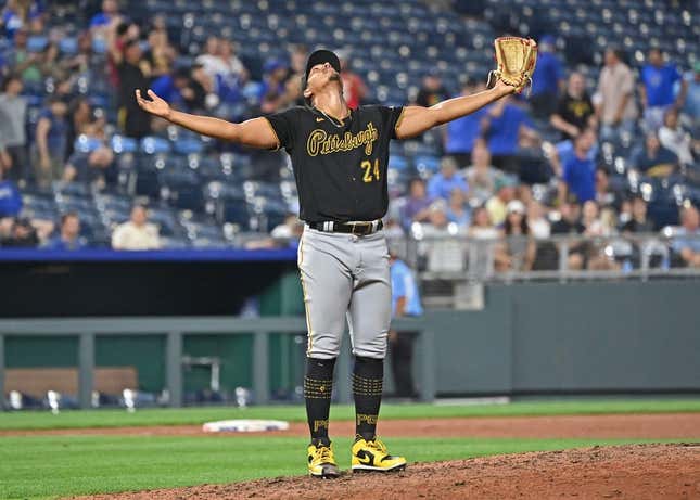 Pittsburgh Pirates extend Winning Streak to Five, Defeat St. Louis  Cardinals 6-3