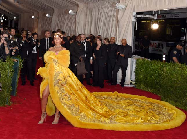 Rihanna felt like a 'clown' in her iconic yellow 2015 Met Gala dress