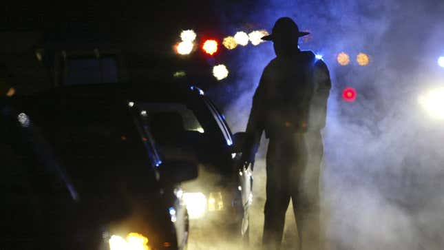 Image for article titled What Is &#39;Fog Reveal,&#39; the Police App Tracking Your Phone?