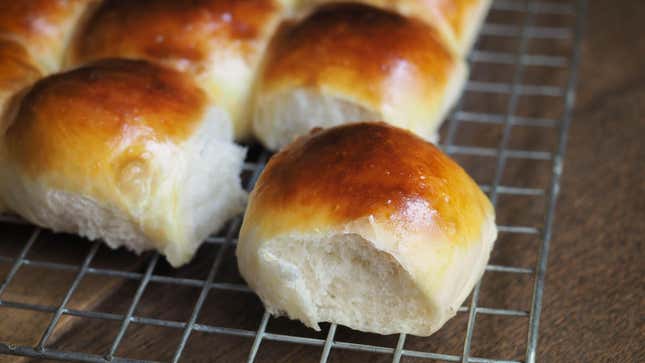Image for article titled How to Make Store-Bought Dinner Rolls Taste Good as Hell