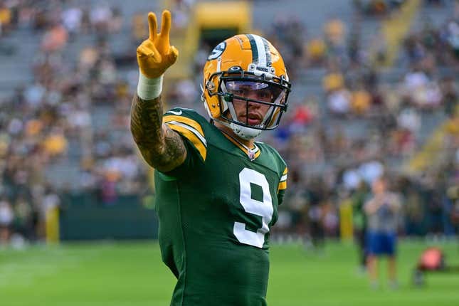 Rookie Christian Watson Lambeau Leap! 