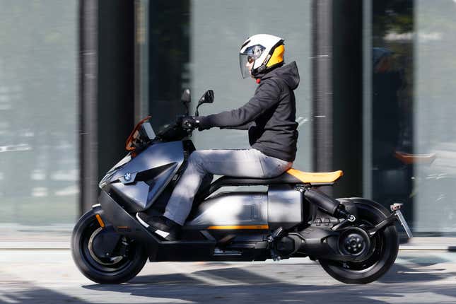 Image for article titled BMW Stops Sale Of Gas-Powered Motorcycles In The U.S. Over Emissions