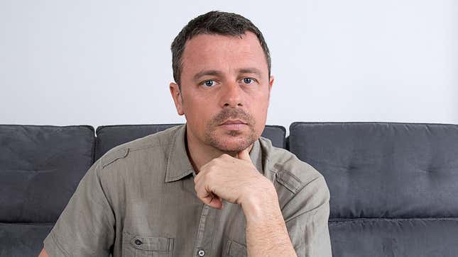 Image for article titled Man Paranoid Girlfriend Fantasizes About Sleeping With Other People As Often As He Does