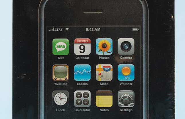 Imagen para el artículo titulado Un iPhone de primera generación se vendió en subasta por 35.000 dólares