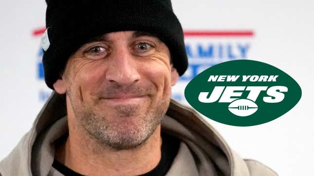 Aaron Rodgers hopes to do what Brett Favre couldn't with the NY Jets