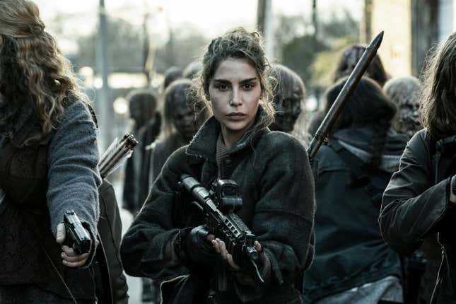 Image for article titled The Walking Dead Did What It Should Have Been Doing All Along