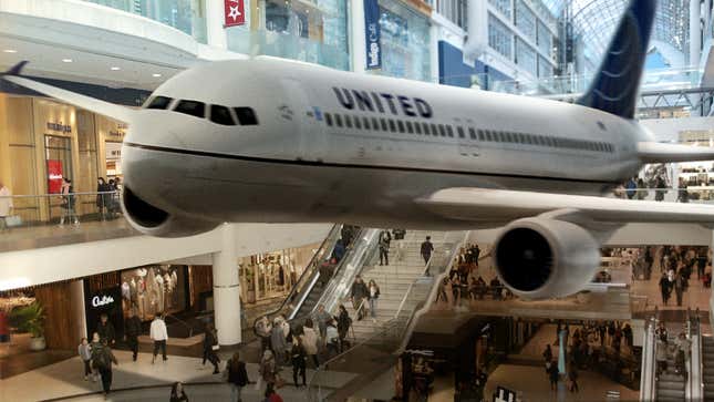 Image for article titled Airlines Announce It Safe To Fly Planes Indoors Again