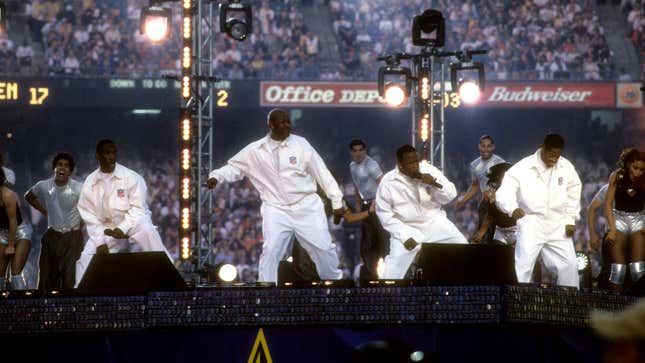 Ughhhwhat? that was the worst most non-existent halftime show