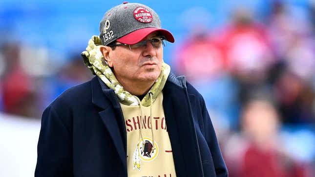 RUMOR: Dan Snyder not against Commanders sale to Jeff Bezos