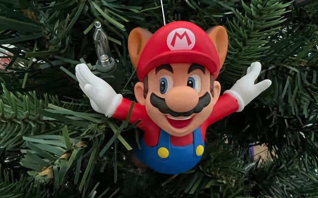Image for article titled All of My Favorite Sci-Fi Christmas Ornaments