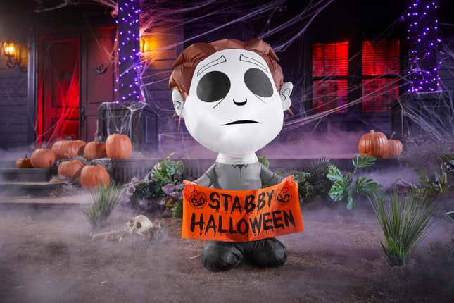 Image for article titled Home Depot Halloween Is Here, Complete With a Colossal Jack Skellington