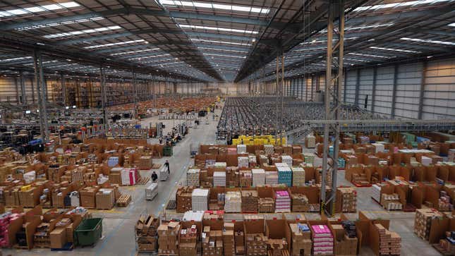 Image for article titled Most of Amazon’s Pollution-Spewing Warehouses Are Built In Communities of Color
