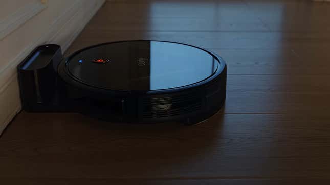 Image for article titled The Eufy G20 Robot Vacuum Is 43% Off for Prime Big Deal Days