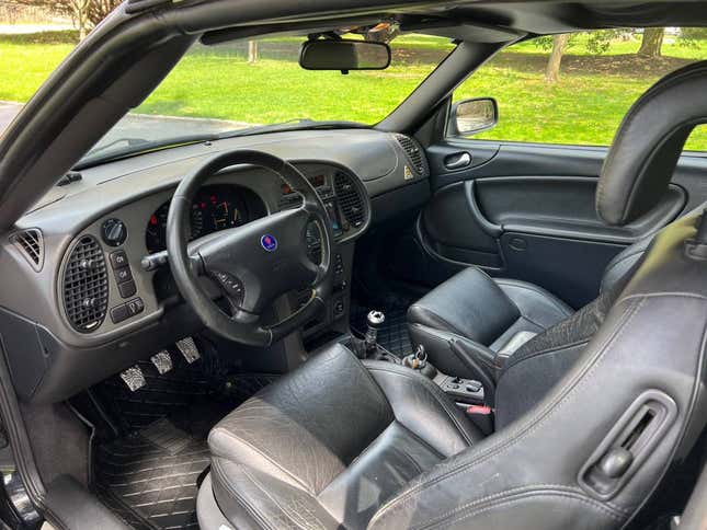 Image for article titled At $16,800, Is This 2002 Saab 9-3 Viggen a Friggin’ Good Deal?