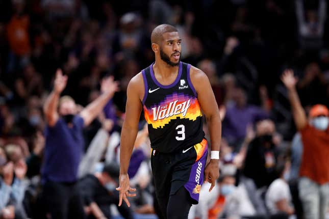 Chris Paul might have his best chance to win a ring this year.