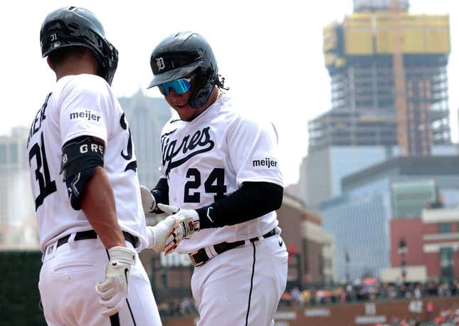 Tigers OF Riley Greene Records First MLB Hit - Fastball