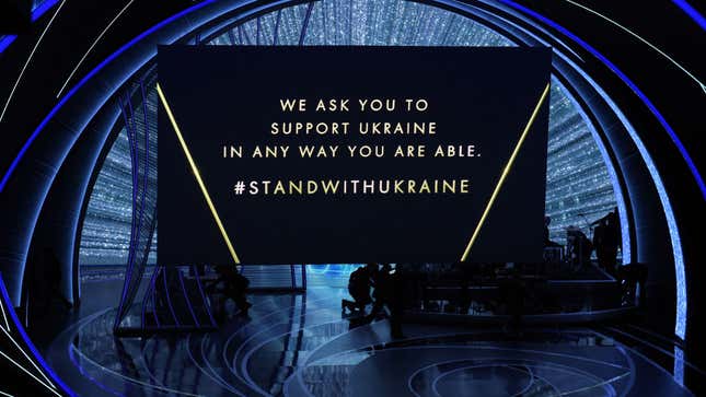 A moment of silence at the 2022 Oscars for Ukraine