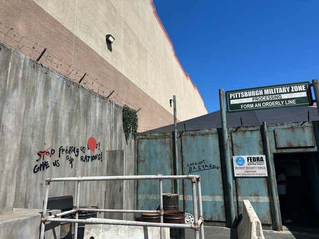Imagen para el artículo titulado Primer vistazo a las casas de Last of Us y Stranger Things en Halloween Horror Nights