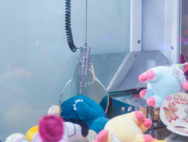 Image for article titled Claw Machine Dragging Across Toy’s Back Like That Probably Feels Pretty Good