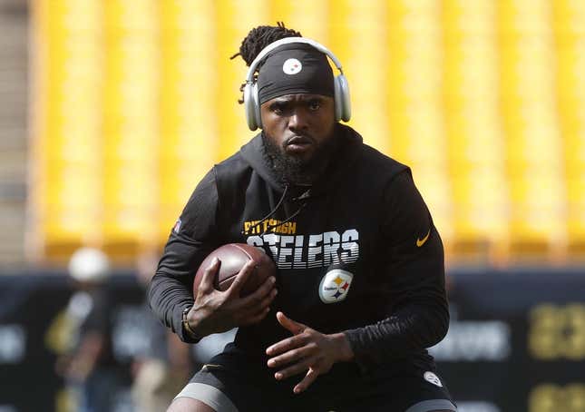 Aug 19, 2023; Pittsburgh, Pennsylvania, USA;  Pittsburgh Steelers wide receiver Diontae Johnson (18) warms up on the field prior to the game against the Buffalo Bills at Acrisure Stadium.